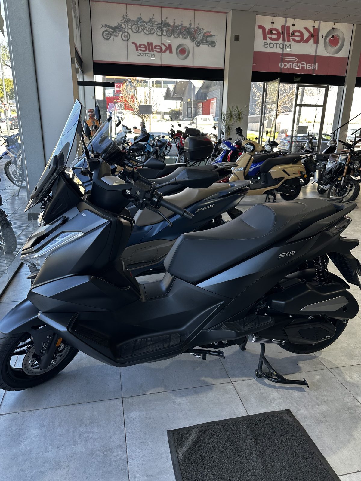 Voge SR3 350
